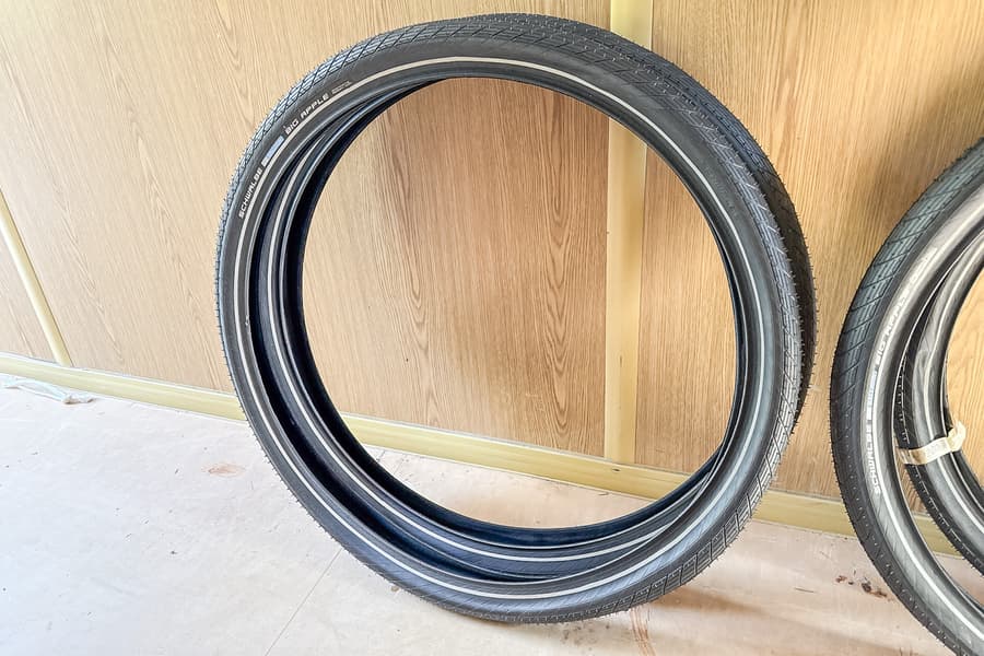 2 Fahrradreifen Schwalbe 28x2,35